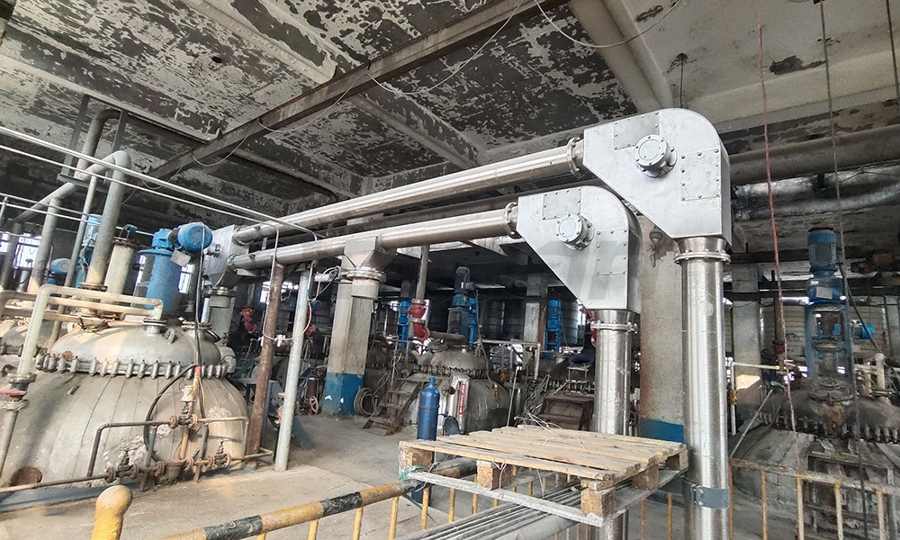 某公司管鏈機項目現場